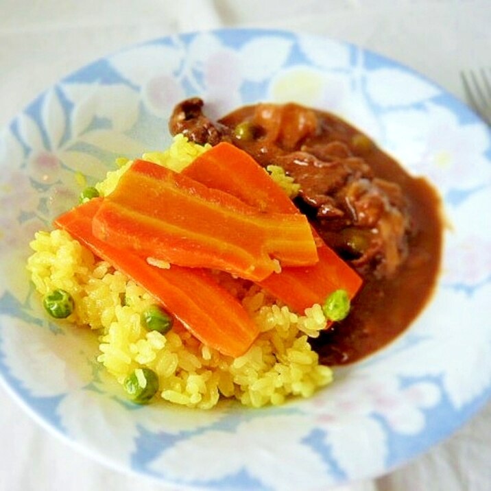 カロチンたっぷり☆人参とターメリックの炊き込みご飯